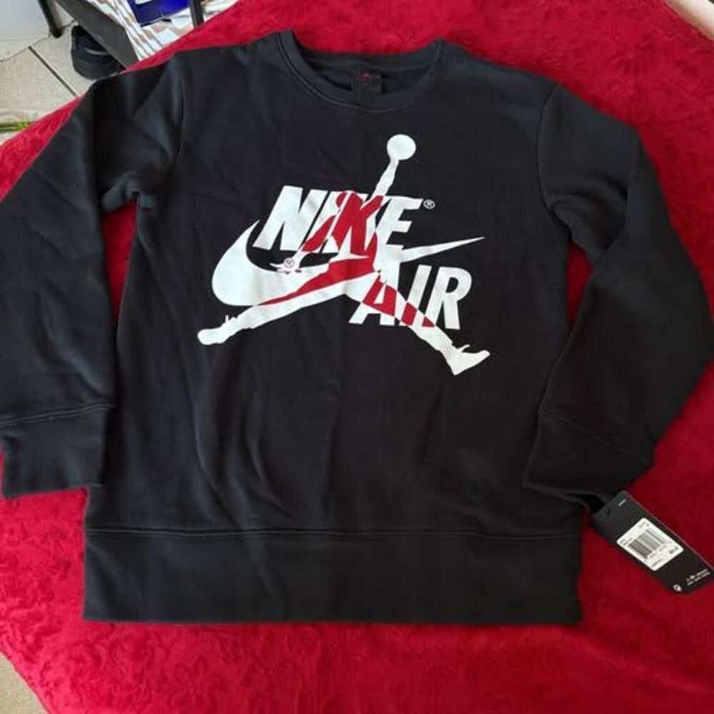 NEW Nike Air Jordan Boys Youth Medium 10-12 pullover Crewneck Black